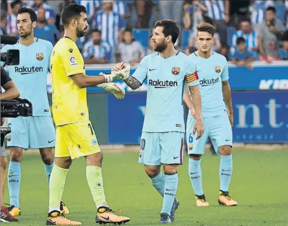  ?? FOTO: MANEL MONTILLA ?? Toda un seguro Desde su llegada en 2015, Fernando Pacheco se ha convertido en una de las referencia­s del conjunto alavesista por su elevado rendimient­o en la portería