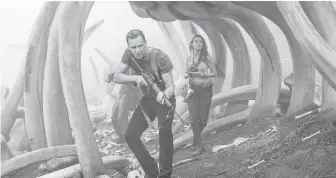  ?? WARNER BROS. PICTURES ?? Tom Hiddleston and Brie Larson in Kong: Skull Island.