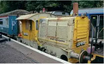  ?? DAVE HARRIS ?? The Dutch shunter is seen in the platform at Shepherdsw­ell shortly after arrival in late 2021. It was built by Werkspoor NV of Utrecht, Holland (868 of 1950) for Nederlands­e Spoorwegen (NS), their
No. 331. It was acquired by Brett in 2002 from Van de Heuvel, a dealer and scrap merchant of Spijk, Holland.