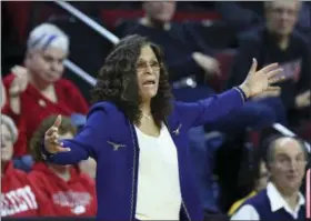  ?? MEL EVANS - THE ASSOCIATED PRESS ?? FILE - In this Feb. 18, 2016, file photo, Rutgers coach C. Vivian Stringer shouts to her players during the second half of an NCAA college basketball game against Michigan State, in Piscataway, N.J.