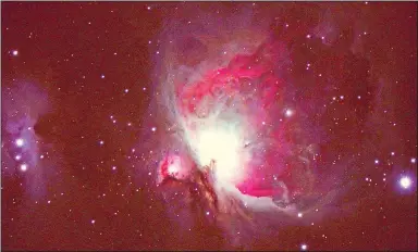  ?? Clinton Willis/Special to the Herald-Leader ?? Pictured is the Great Nebula in Orion, Messier Catalog 42.