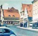  ??  ?? Ein Blick zurück in die Geschichte: Von der Gründung 1952 bis ins Jahr 1977 war die Martinus Apotheke in der Hauptstraß­e 15 in Wertingen (ganz rechts) beheimatet.