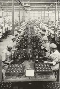  ?? NATIONAL ARCHIVES OF CANADA. ?? Women soldering fuses at Verdun, Quebec.