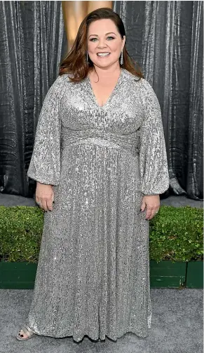  ??  ?? It’s no longer acceptable for fashion houses to refuse to dress actresses like Melissa McCarthy just because they aren’t size zero.