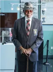  ?? CARL JUSTE cjuste@miamiheral­d.com ?? Lt. Archie McKay, a police officer from 1954 to 1980 and a living testament to Miami’s segregated past, often talks to visitors to the police museum.