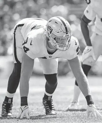  ?? JUSTIN BERL/AP ?? Raiders defensive end Carl Nassib lines up against the Steelers in a game on Sept. 19 in Pittsburgh.