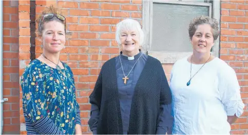  ?? ?? Sustainabl­e Taranaki community garden co-ordinator Alice Arnold (left), Reverend Shirley-Anne and Sustainabl­e Taranaki south Taranaki project manager Andrea Rowe.