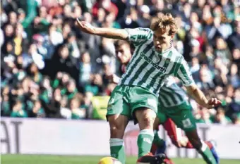  ?? Photo by EPA-EFE ?? Betis midfielder Sergio Canales