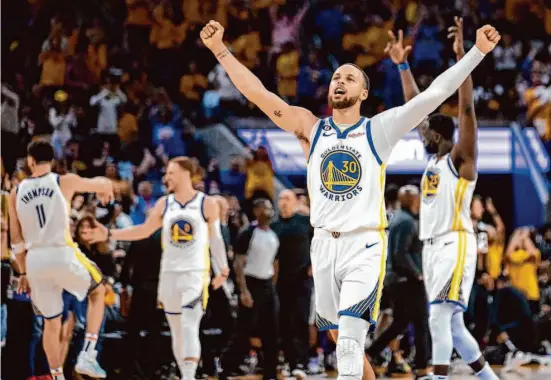  ?? Stephen Lam/The Chronicle ?? Warriors guard Stephen Curry isn’t just the greatest 3-point shooter of all time, he’s also an elite shotmaker in every other area on offense.