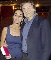  ??  ?? Protagonis­ti La regista Shirin Neshat e il direttore Riccardo Muti. In alto, il cast al completo in un momento dello spettacolo