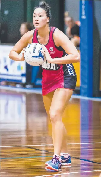  ??  ?? Young stars Jada Gafa and Sarahphein­na Woulf (below). Pictures: NETBALL QUEENSLAND