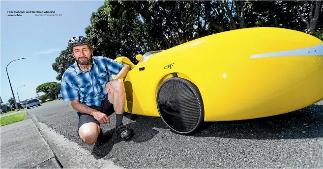  ?? SIMON O’CONNOR/STUFF ?? Felix Hohener and the three wheeled velomobile