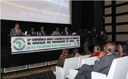  ?? CONTREIRAS PIPA ?? Procurador­es africanos reconhecer­am em Luanda que a corrupção e o terrorismo são fenómenos transfront­eiriços que afectam a todos