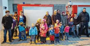  ?? Foto: A. Bernert, Feuerwehr Nornheim ?? Die Sammelakti­on hat den Nornheimer Helfern viel Spaß gemacht – unser Bild zeigt einen Teil der Grup pe.