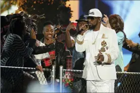  ?? PHOTO BY AL POWERS/ POWERS IMAGERY/INVISION/AP, FILE ?? FILE - In this Friday, Nov. 6, 2015, file photo, R. Kelly performs at the 2015Soul Train Awards at the Orleans Arena in Las Vegas. A federal jury in New York convicted the R&B superstar Monday, Sept. 27, 2021, in a sex traffickin­g trial.