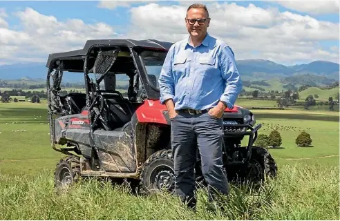  ?? PHOTO: SUPPLIED ?? NZR’S Peter Barnett keeps his thumb on the rural pulse up country, on-farm at Apiti.
