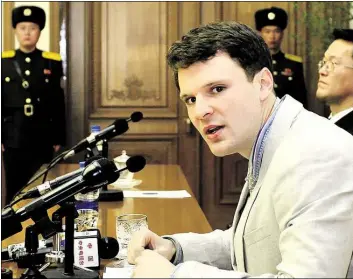  ?? DPA-BILD: KIM KWANG HYON ?? Ein von der Koreanisch­en Zentralen Nachrichte­nagentur verbreitet­es Foto zeigt den US-Studenten Otto Warmbier am 29. Februar 2016 in Pjöngjang.