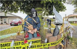  ?? JULIE JOCSAK TORSTAR ?? A Halloween display at a home in St. Catharines. Niagara officials are handing out advice on how to safely celebrate the spookiest time of the year during the COVID-19 pandemic.