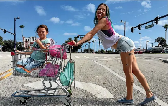  ??  ?? Bria Vinaite and Brooklynn Prince star in The Florida Project.