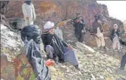  ?? AFP FILE ?? Taliban fighters during a patrol in Ghazni province.