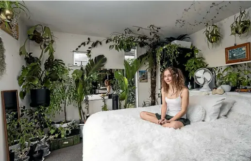  ?? ALDEN WILLIAMS/STUFF ?? There are plenty of active plant-swapping communitie­s in New Zealand, online and in-person. Get propagatin­g and trading, and your bedroom could soon look like Carlee November’s.
