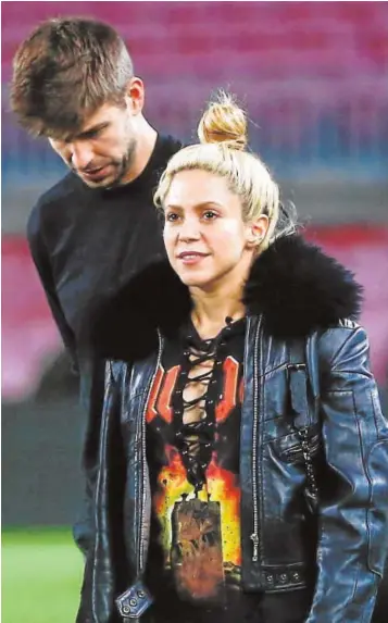  ?? EFE ?? Shakira y Piqué en el Camp Nou, en 2017