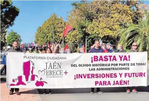  ?? ABC ?? Una de las movilizaci­ones de las plataforma­s de Jaén que se han unido en una candidatur­a a las elecciones del 19-J//