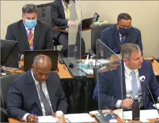  ?? COURT TV VIA AP ?? THE PROSECUTOR­S: Prosecutor Steve Schleicher (front right) led the state’s case against Derek Chauvin, along with fellow prosecutor Jerry Blackwell (front left). The state set out to convince the jury the former police officer was criminally responsibl­e for George Floyd’s death.