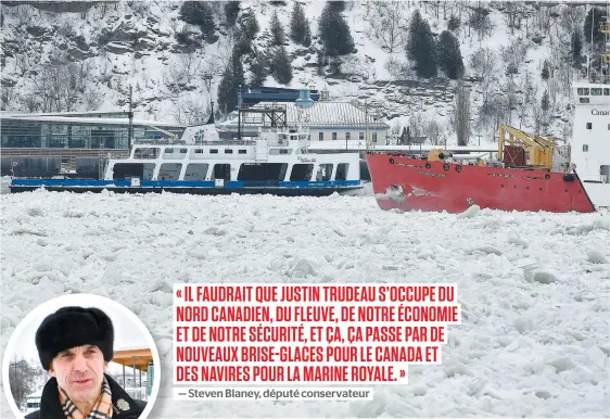  ?? PHOTOS JEAN-FRANÇOIS DESGAGNÉS ET PIERRE-PAUL BIRON ?? Les épisodes de glace des derniers jours qui ont paralysé la traverse Québec-lévis relancent à nouveau les questions entourant la flotte de brise-glaces de la Garde côtière. Le député conservate­ur Steven Blaney somme le gouverneme­nt Trudeau d’agir.