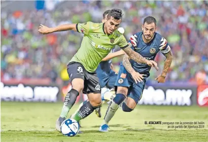  ??  ?? el atacante paraguayo con la posesión del balón en un partido del apertura 2019