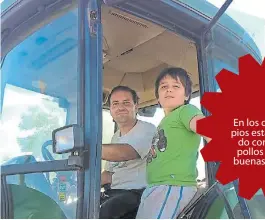  ??  ?? PURA SANGRE. FABIAN LONGO Y SU HIJO, JUNTOS ARRIBA DEL TRACTOR.