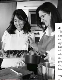  ??  ?? TOP Natanya (left) and
Jacqui put the finishing touches on a freshly baked babke.