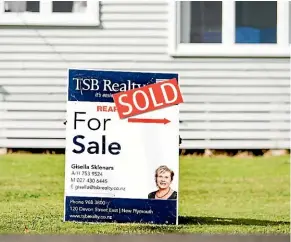  ?? STUFF ?? New Zealanders are better positioned for house price wobbles than they were in the global financial crisis (file photo).