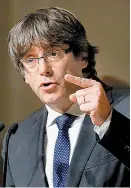  ??  ?? Puigdemont, al frente de lista.