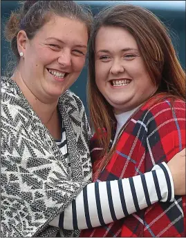  ??  ?? Surprise siblings: Lisa Horner, left, found Rebecca Parton on Facebook