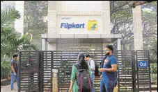  ?? MINT/FILE ?? Flipkart’s board has virtually given the green light to the sale to Walmart and the deal is expected to close in a few weeks