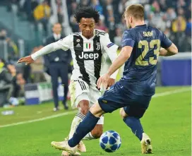  ?? FOTO EFE ?? Juan Guillermo Cuadrado fue bien calificado en el partido que perdió Juventus ante Manchester United.