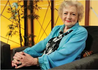  ?? AP PHOTO/CHRIS PIZZELLO ?? Actress Betty White poses for a portrait following her appearance on the television talk show “In the House,” in Burbank, Calif., in 2009. On Friday, The Associated Press reported on stories circulatin­g online incorrectl­y claiming White told a news outlet she received a COVID-19 vaccine booster on Dec. 28, three days before her death.