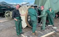  ?? BRC8SLT ?? Right: Duke of Gloucester support crew members polishing the outer rims of a wheelset. Left to right are: Kev Deacon, Dave Oliver, John Attrridge, and Mark Watts.