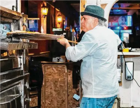  ?? Thomas DiStefano III/Contribute­d photo ?? Oh Momma founder Thomas DiStefano III has opened a speakeasy/pizza restaurant at 484 Main St. in Middletown. He formerly ran Gina Marie’s in Middletown in the 1980s, as well as Gina Marie’s Frozen Foods.