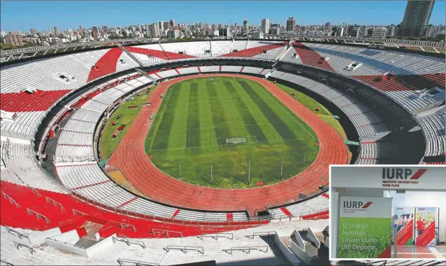  ?? FOTOS: AFP Y IURP ?? PASION. Diariament­e, los alumnos y profesores se preparan en el Instituto Universita­rio River Plate (IURP) que funciona en las instalacio­nes del estadio monumental.