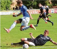  ??  ?? Gegen Hainsfarth gelang der SpVgg Altisheim Leitheim der erste Sieg der Saison. Zwei Standards nutzte das Team zu den beiden Treffern.