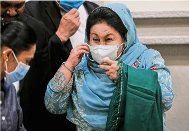  ?? — Bernama ?? Done for now: Rosmah leaving the courtroom after proceeding­s at the High Court in Kuala Lumpur.