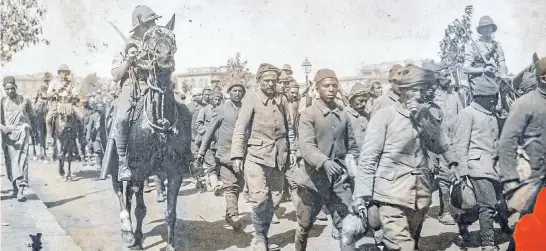  ??  ?? Turkish prisoners in World War I. Turks have their own commemorat­ion ceremonies around the Gallipoli campaign, marking the naval war and the Dardanelle­s offensive.