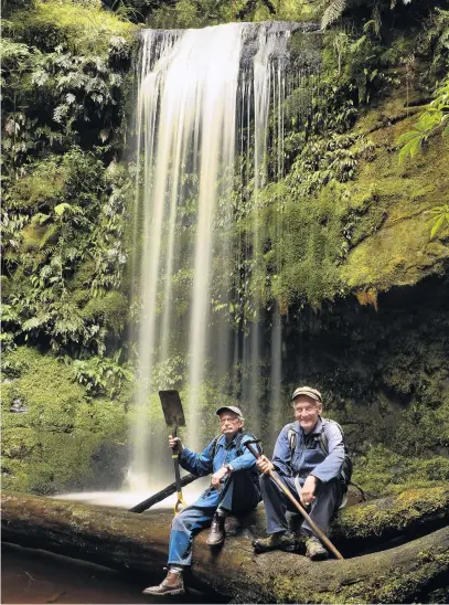  ?? PHOTO: RICHARD DAVISON ?? Hiho . . . Catlins cribowners Wayne Allen (left), and Peter Hill, who have been picking away at a ‘‘forgotten’’ waterfall trail in the Catlins for several years.