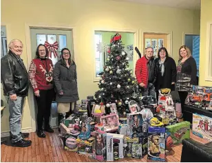 ?? TORSTAR ?? Niagara Home Builders Associatio­n is stepping up again this Christmas to help Big Brothers Big Sisters of north and west Niagara as well as Project Share in Niagara Falls.
