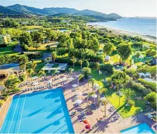  ??  ?? Sardegna Il Tanka Village di Villasimiu­s, gestito ora ad Alpitour