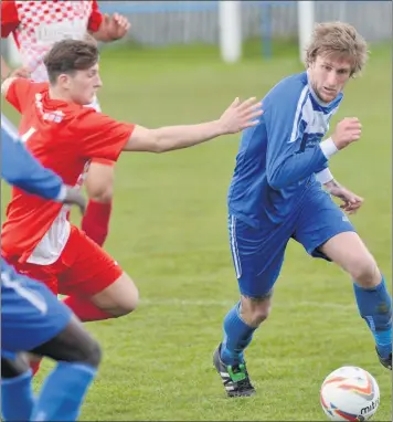  ??  ?? Josh Thorpe, right, was on target for Sneyd in their victory over Staffordsh­ire Knot.