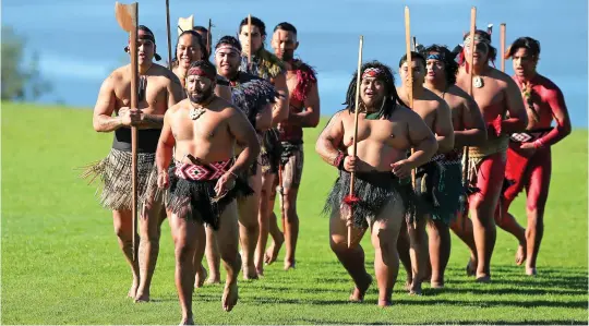  ?? (Paul Greenwood/Shuttersto­ck/SIPA) ?? Maoris welcoming the British &amp; Irish Lions at Waitangi Treaty Grounds.