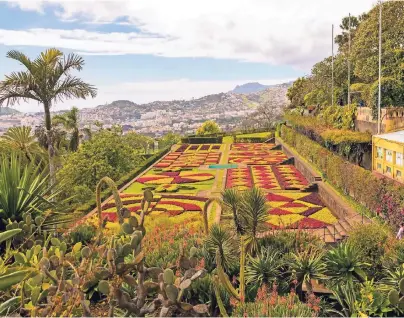  ?? FOTOS (2): MADEIRA PROMOTION BUREAU ?? Botanische­r Garten: Madeira ist ein Pflanzenpa­radies und trägt nicht umsonst den Beinamen Blumeninse­l.